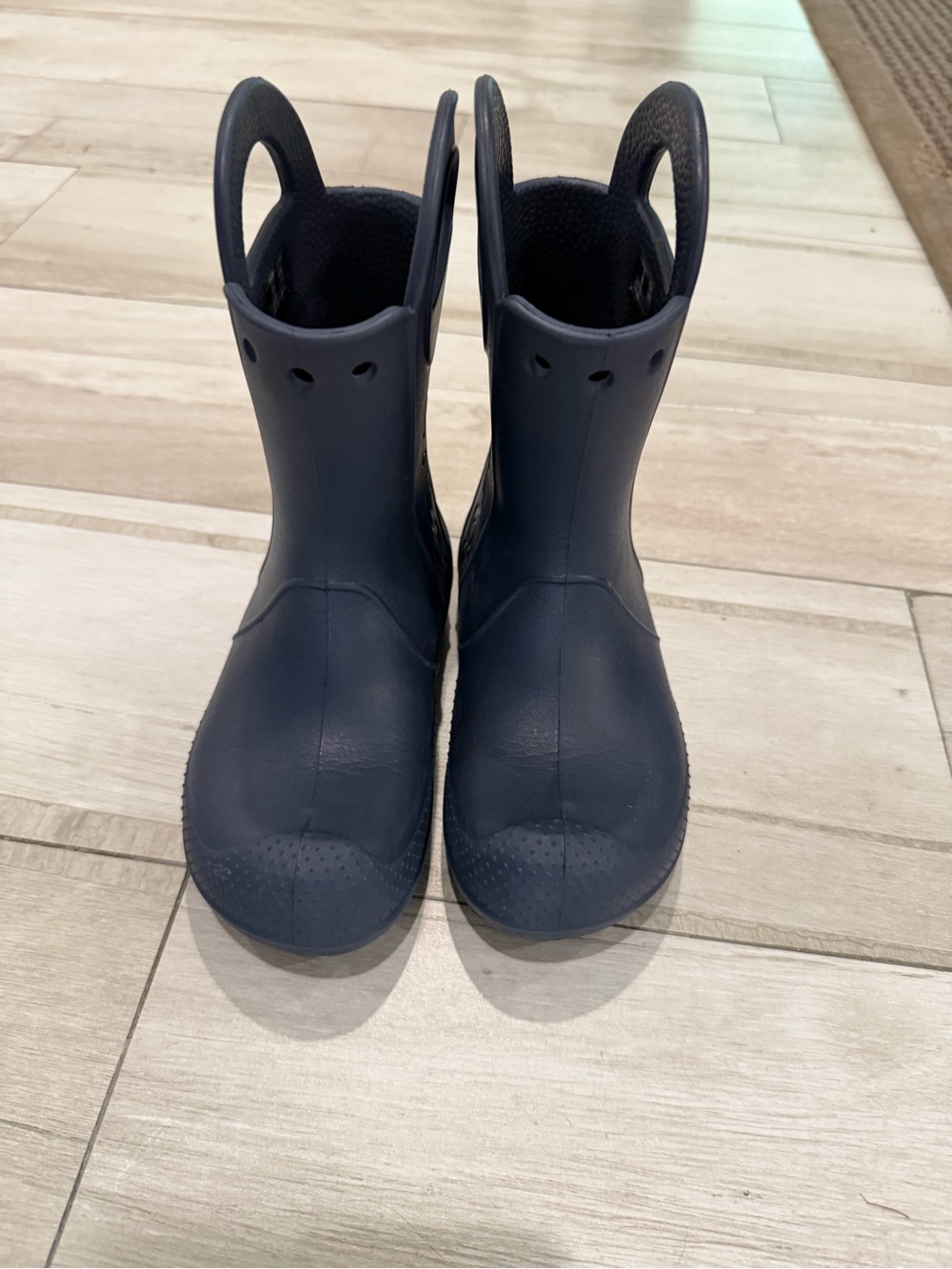 Kids CROCS Navy Blue Waterproof Pull-On Rain Boots size 13 kids